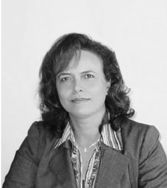 الدكتـــورة عواطف حيار