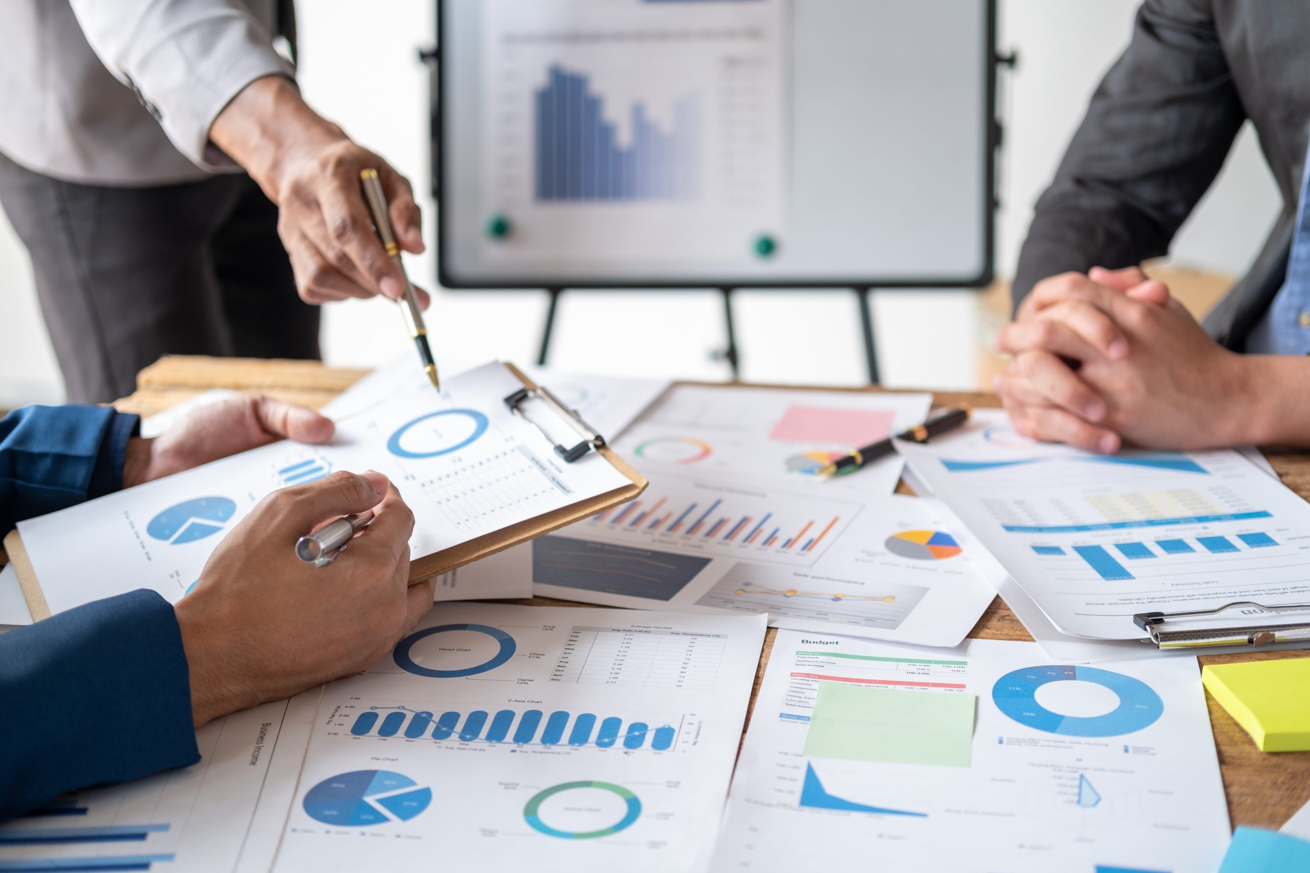 Closed,Up,Of,Brain,Storm,Creative,Thinking,Business,Project,Meeting